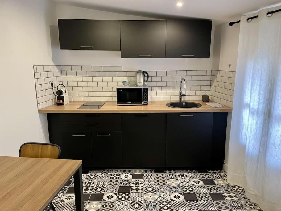 Le Moulin 2 - Appartement Arenes Romaines- Beziers Gare - Wifi- Tv Connecte エクステリア 写真