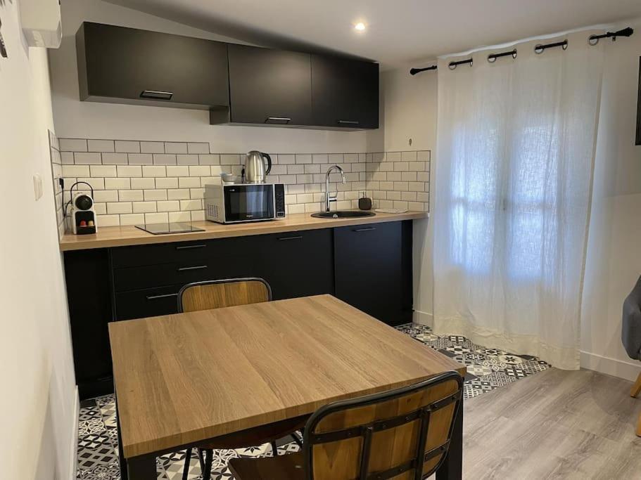 Le Moulin 2 - Appartement Arenes Romaines- Beziers Gare - Wifi- Tv Connecte エクステリア 写真