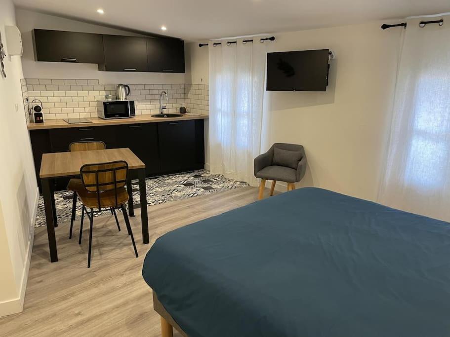 Le Moulin 2 - Appartement Arenes Romaines- Beziers Gare - Wifi- Tv Connecte エクステリア 写真
